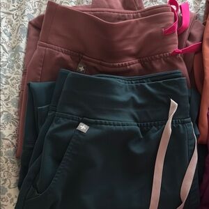 Figs Jogger (LP) Lot of 4